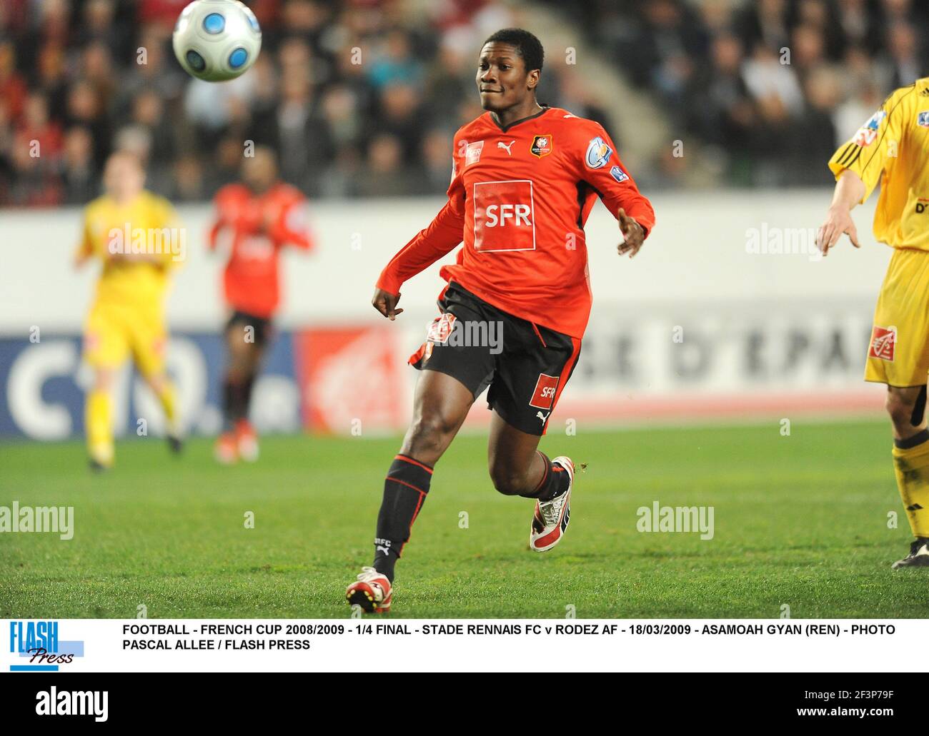FOOTBALL - COUPE FRANÇAISE 2008/2009 - 1/4 FINAL - STADE RENNAIS FC CONTRE RODEZ AF - 18/03/2009 - ASAMOAH GYAN (REN) - PHOTO PASCAL ALLEE / FLASH PRESS Banque D'Images