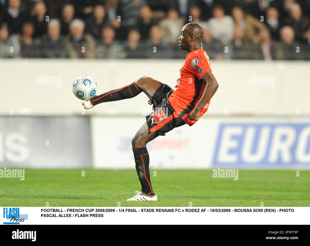 FOOTBALL - COUPE FRANÇAISE 2008/2009 - 1/4 FINAL - STADE RENNAIS FC CONTRE RODEZ AF - 18/03/2009 - MOUSSA SOW (REN) - PHOTO PASCAL ALLEE / FLASH PRESS Banque D'Images