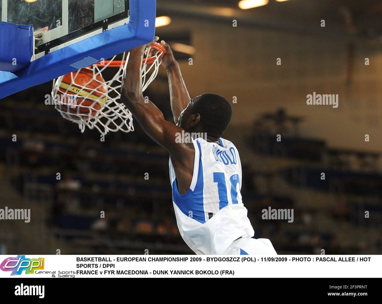 BASKET-BALL - CHAMPIONNAT D'EUROPE 2009 - BYDGOSZCZ (POL) - 11/09/2009 - PHOTO : PASCAL ALLEE / SPORTS CHAUDS / DPPIFRANCE / FYR MACÉDOINE - DUNK YANNICK BOKOLO (FRA) Banque D'Images