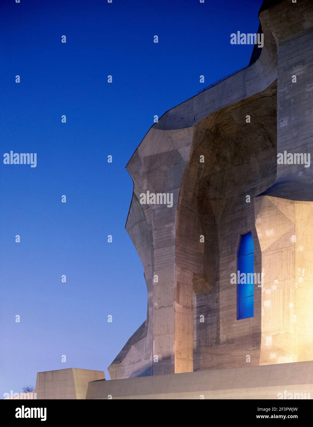 Goethesanum in Dornach, Schweiz,Detail Betonfassade,Rudolf Steiner, 1928 Banque D'Images