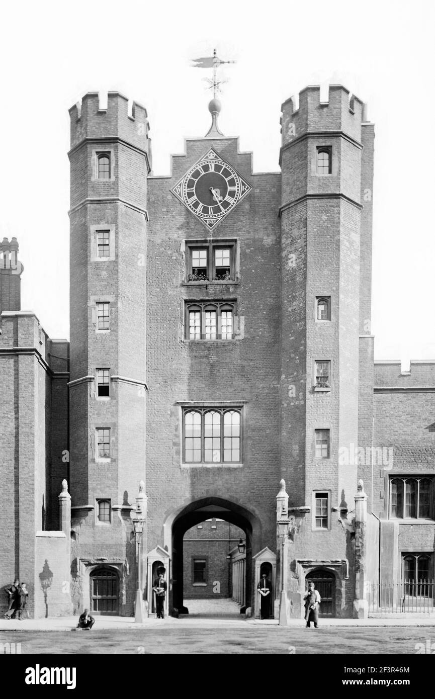 Palais St James, Westminster, Londres. Vue extérieure du portier. C'est la seule partie du palais original construit par Henri VIII pour survivre. PH Banque D'Images