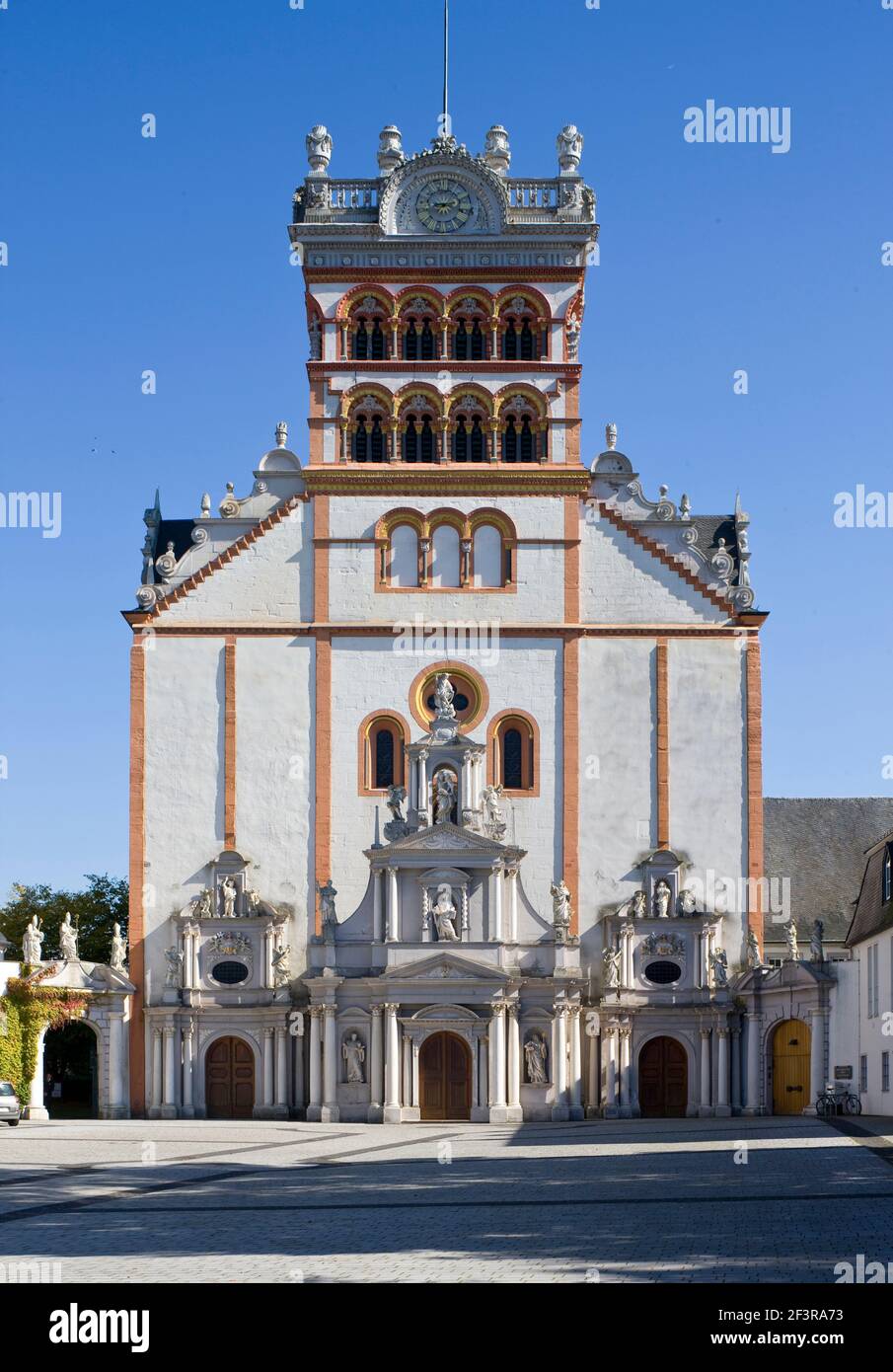 Westfassade, Trèves, Benediktiner-Abteikirche St. Matthias Banque D'Images
