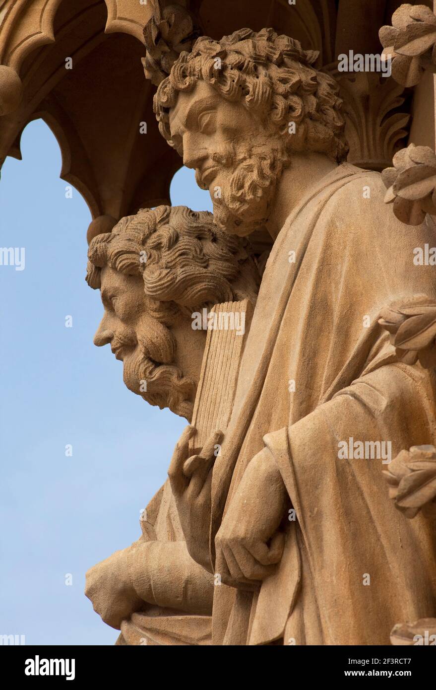 Seitenportal, Figuren, Metz, Kathedrale Saint-…tienne Banque D'Images