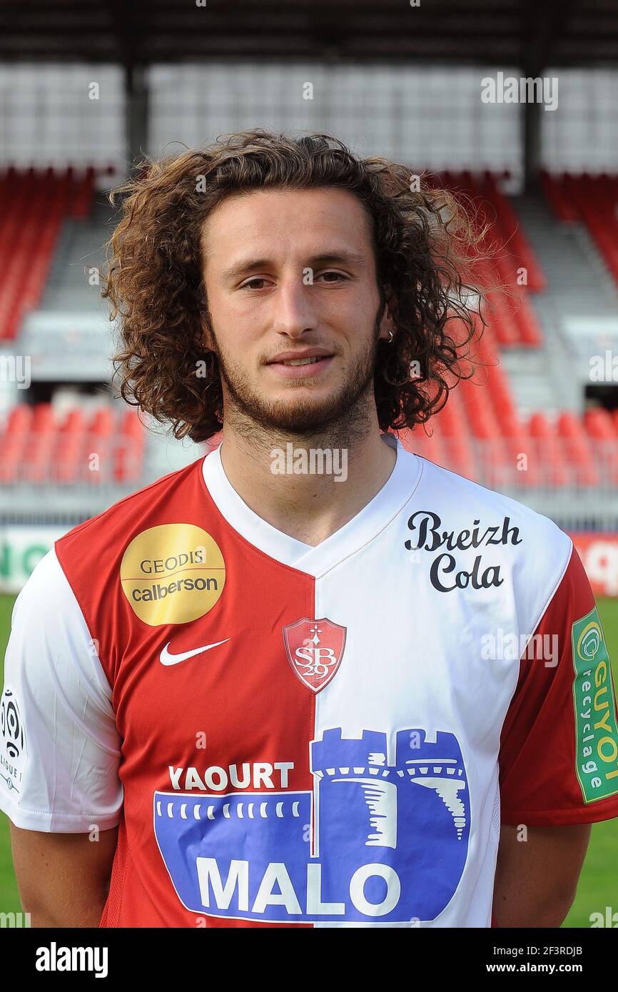 FOOTBALL - CHAMPIONNAT DE FRANCE 2010/2011 - L1 - PRÉSENTATION STADE BRESTOIS - 16/09/2010 - PHOTO PASCAL ALLEE / DPPI - PAUL BAYSSE Banque D'Images