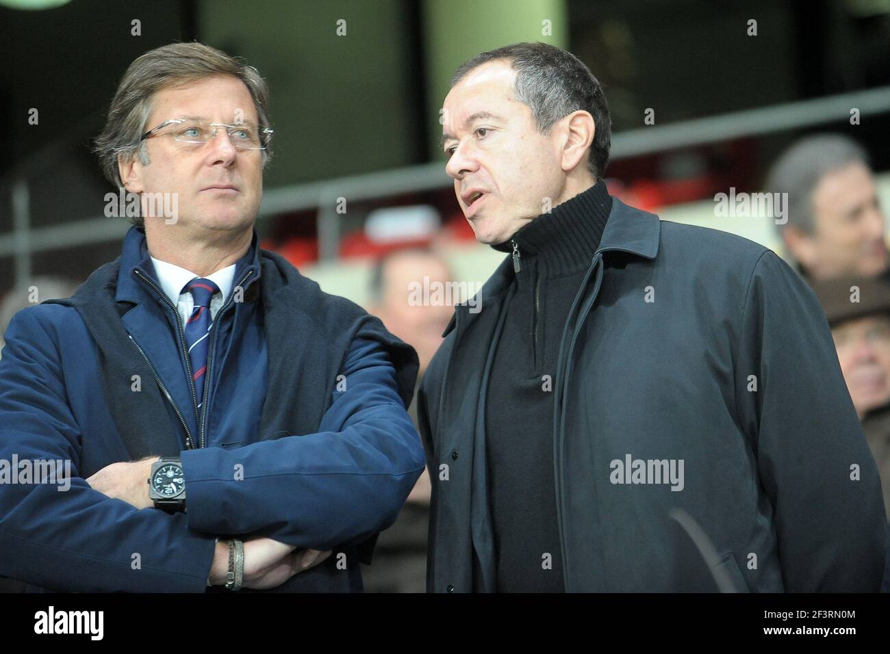 FOOTBALL - CHAMPIONNAT DE FRANCE 2010/2011 - L1 - STADE RENNAIS V PARIS SAINT GERMAIN - 05/02/2011 - PHOTO PASCAL ALLEE / DPPI - SÉBASTIEN BAZIN / ROBIN LEPROUX (PPSG PDT) Banque D'Images