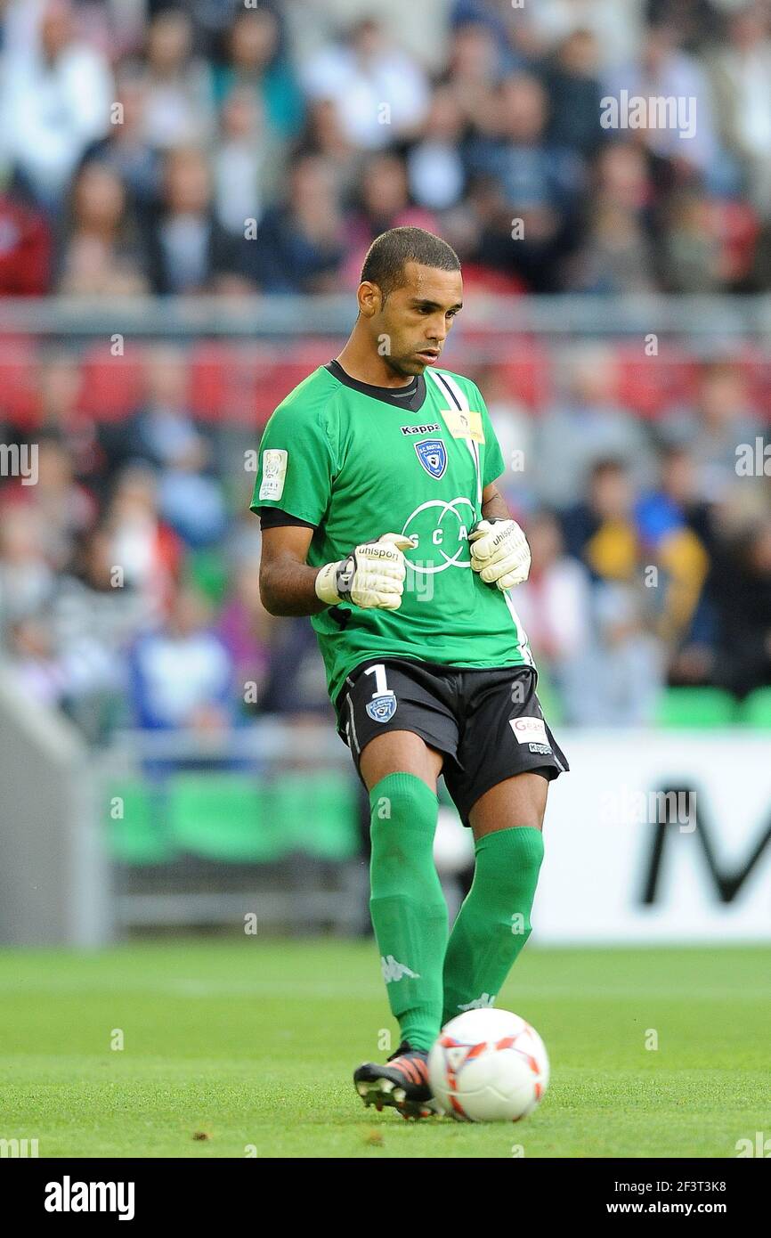 FOOTBALL - CHAMPIONNAT DE FRANCE 2012/2013 - L1 - STADE RENNAIS V SC BASTIA - 26/08/2012 - PHOTO PASCAL ALLEE / DPPI - Novaes (bas) Banque D'Images