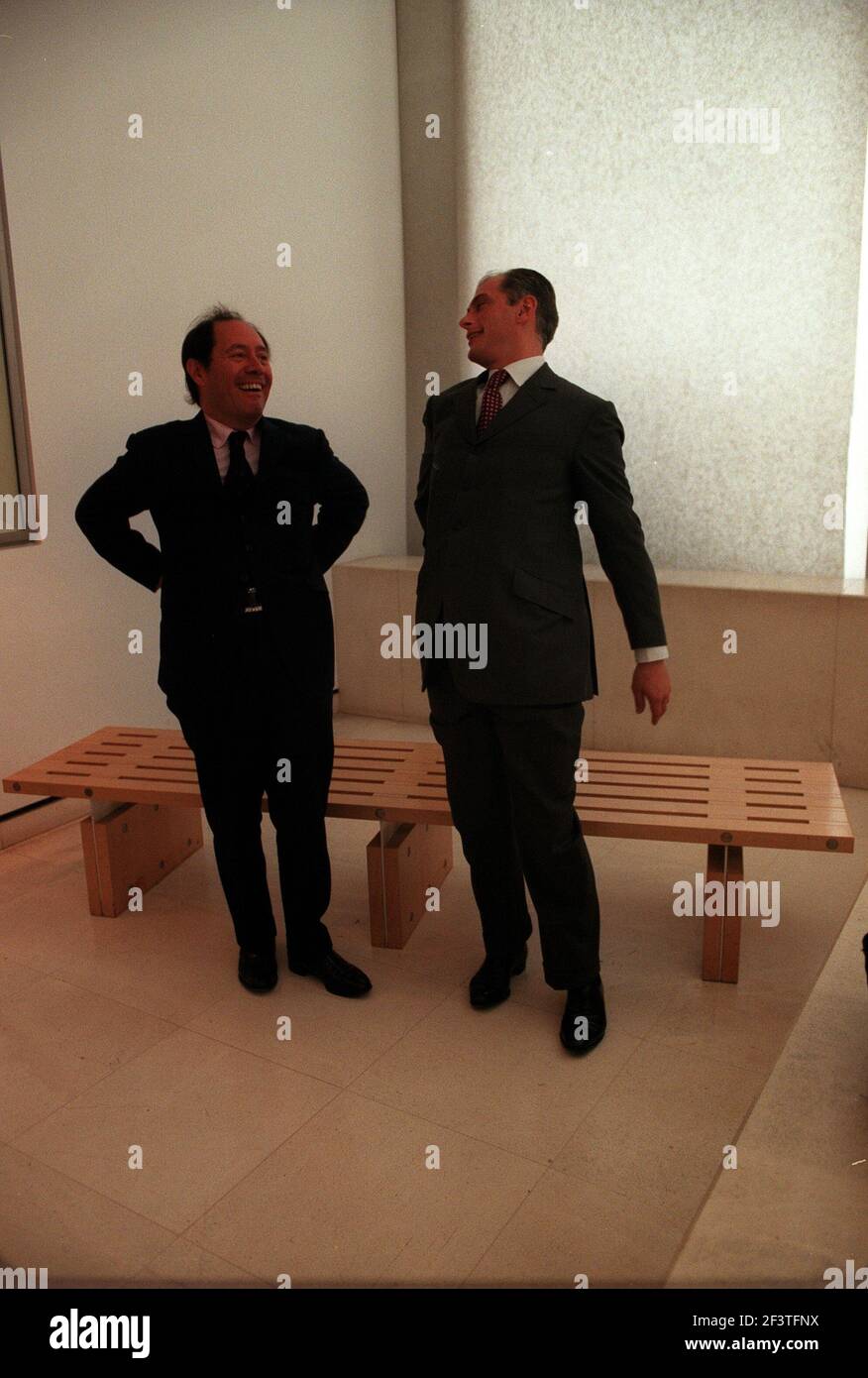 Claude Ruiz Picasso et Bernard Picasso avril 1998fils et petit-fils de l'artiste et potter Banque D'Images