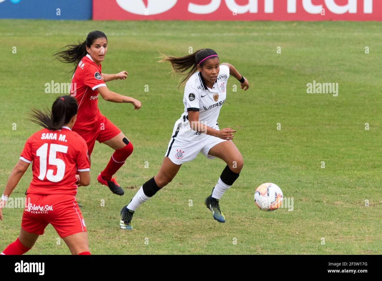 Moron, province de Buenos Aires, Argentine. 17 mars 2021. SPORTS.- 17 mars 2021. Moron, Buenos Aires, Argentine.- Corinthiens (Brésil) et America de Cali (Colombie) jouent la demi finale féminine de football CONMEBOL Copa Libertadores, au stade Deportivo Moron de Moron, province de Buenos Aires, Argentine, le lundi 17 mars, 2021. Credit: Julieta Ferrario/ZUMA Wire/Alay Live News Banque D'Images