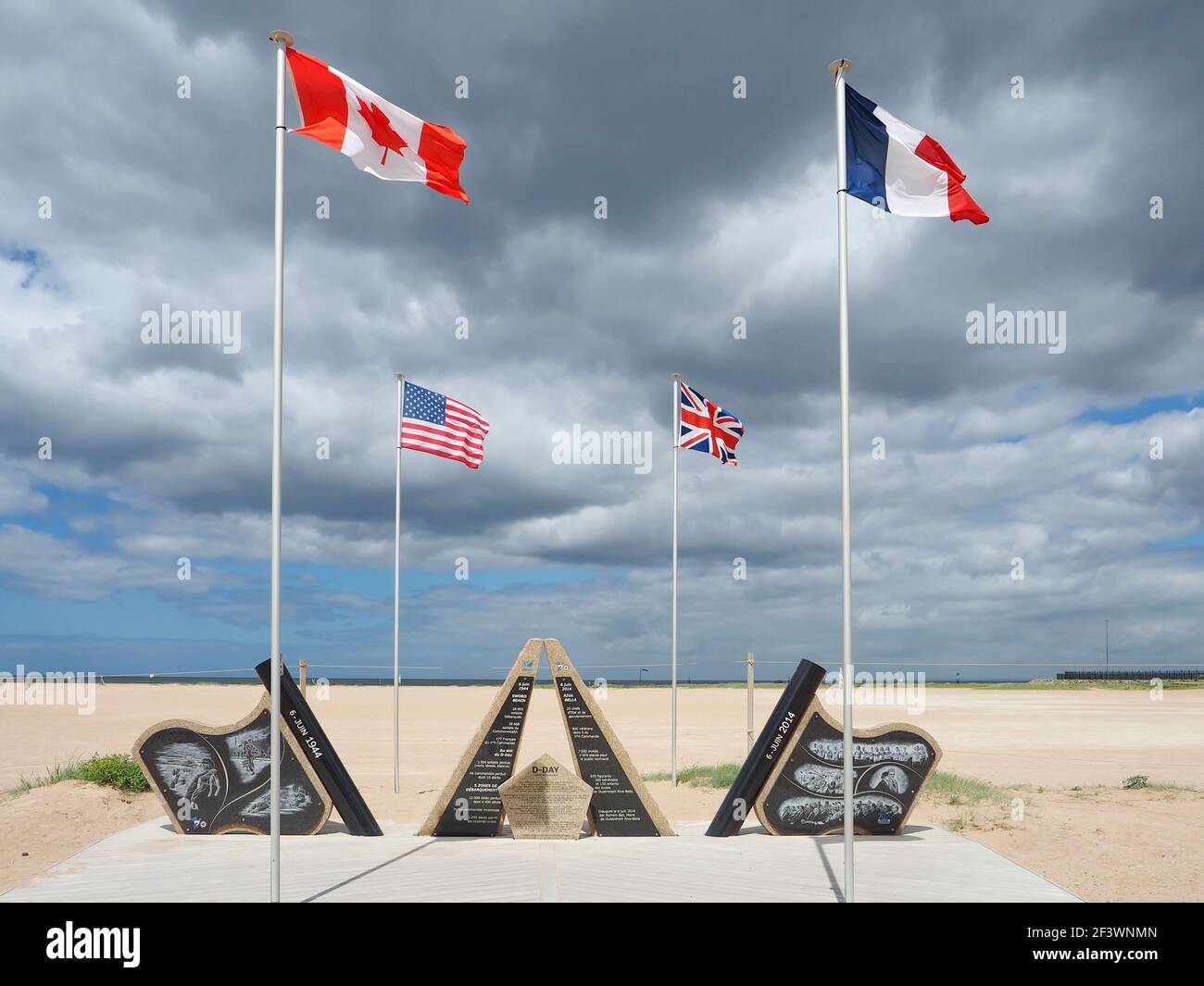 Un mémorial pour le 70e anniversaire du débarquement situé sur Sword Beach Plage Riva Bella à Ouistreham, Basse-Normandie, France (6 juin 1944) Banque D'Images