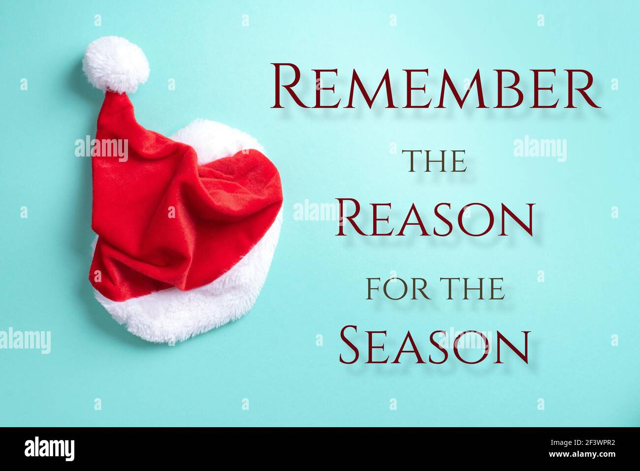 Chapeau De Pere Noel Rouge Sur Fond Bleu Vue De Dessus Copier L Espace Heure De L Avenement Carte De Vœux De Noel Souvenez Vous De La Vraie Raison De La Saison Chretien Photo Stock Chapeau De Pere Noel Rouge Sur Fond Bleu Vue De Dessus Copier L Espace Heure De L Avenement Carte De Vœux De Noel Souvenez Vous De La Vraie Raison De La Saison Chretien Photo Stock