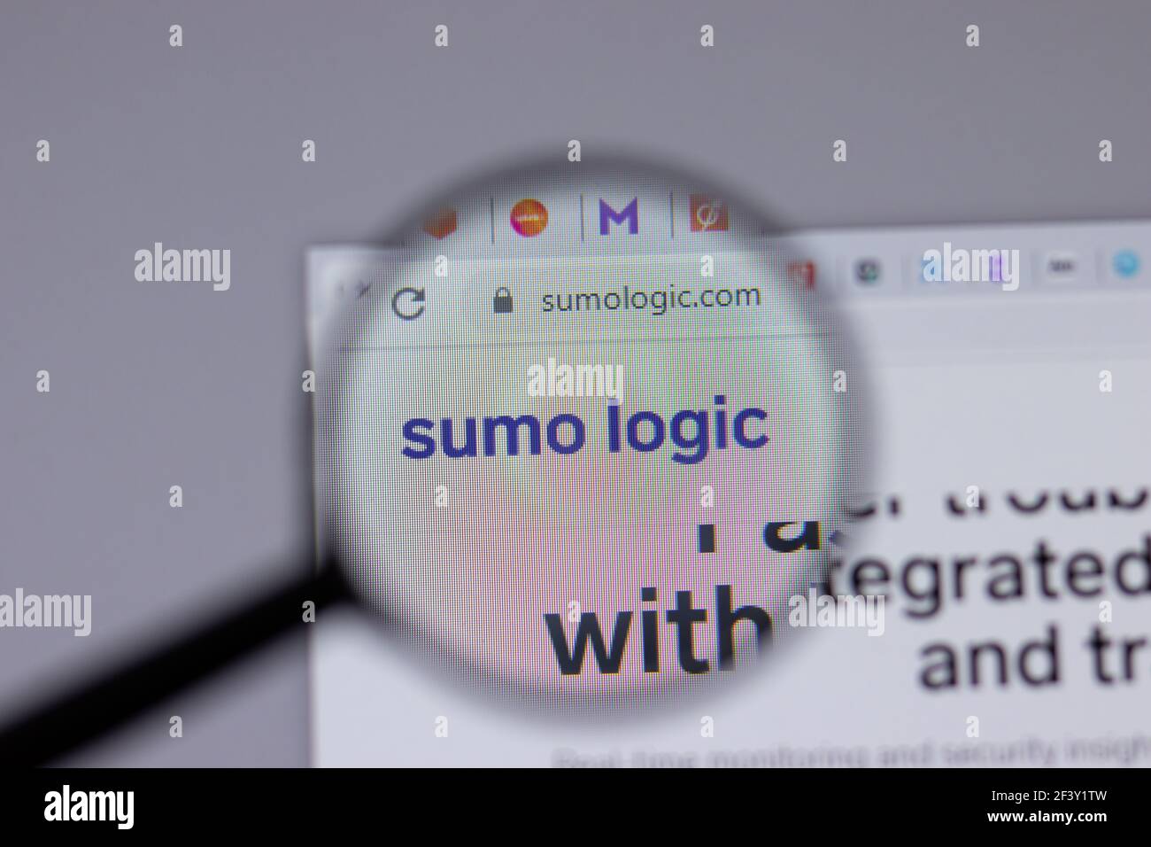 New York, Etats-Unis - 18 mars 2021 : icône du logo de la société Sumo Logic sur le site Web, Editorial Banque D'Images