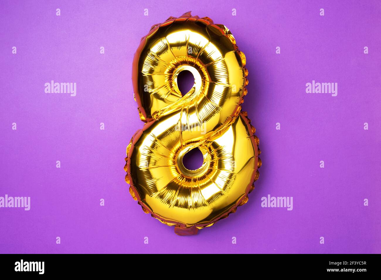 8 Mars Bonne Journee Des Femmes Mise En Page Creative Numero De Ballon Golden Foil Chiffre Huit 8 Carte De Vœux D Anniversaire Concept Anniversaire Vue De Dessus Or Photo Stock Alamy 8 Mars Bonne Journee Des Femmes Mise En Page Creative Numero De Ballon Golden Foil Chiffre Huit 8 Carte De Vœux D Anniversaire Concept Anniversaire Vue De Dessus Or Photo Stock Alamy