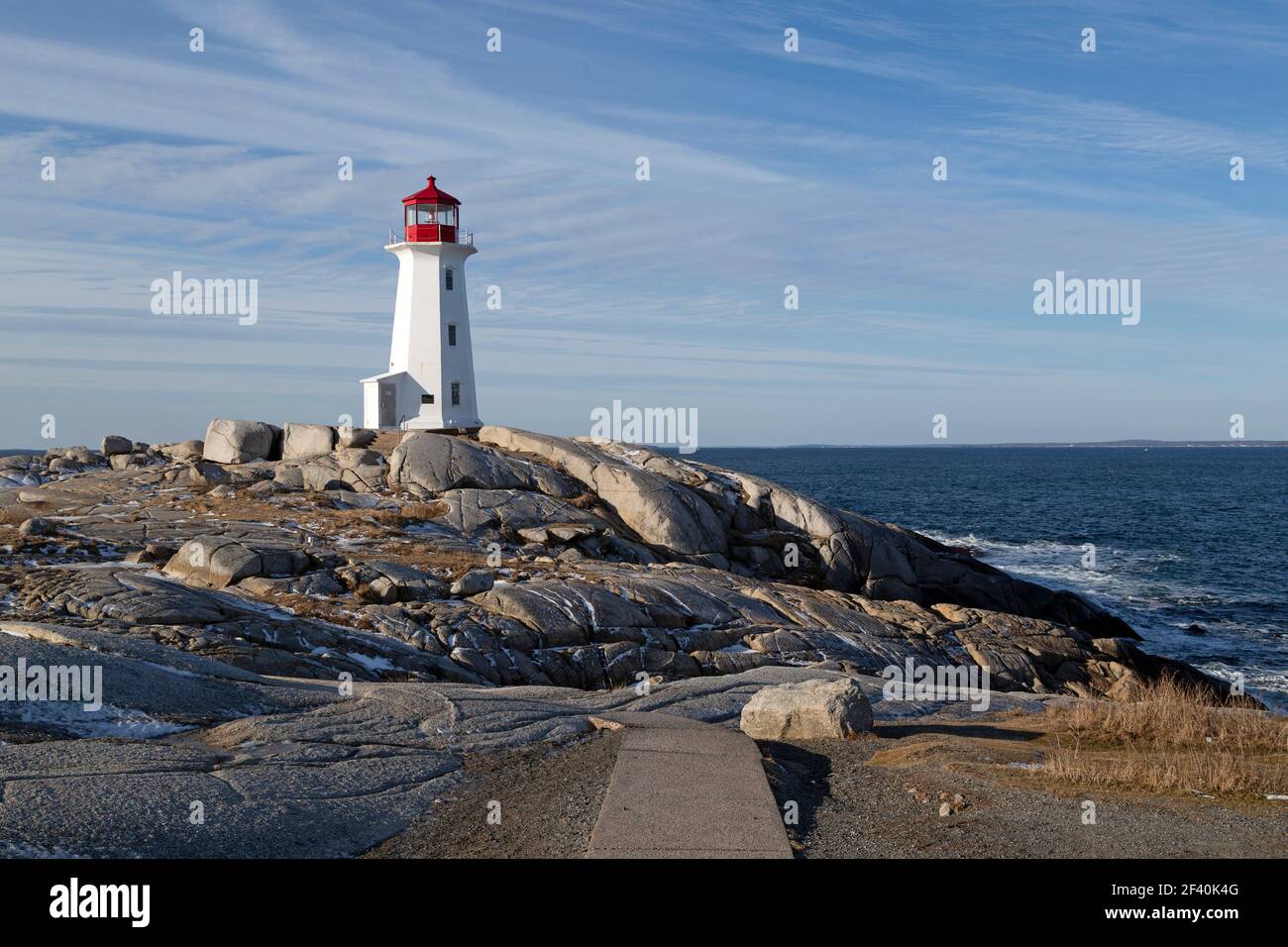 Phare de Peggys point à Peggy's Cove, en Nouvelle-Écosse, Canada. Le phare octogonal a été construit en 1914. Banque D'Images