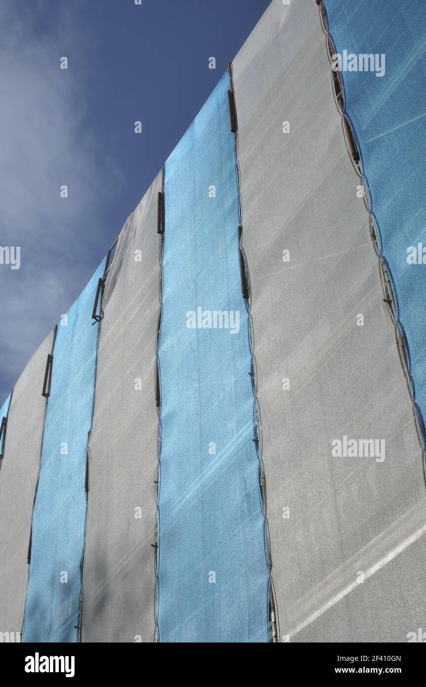 Filet de couverture du bâtiment en construction Banque D'Images