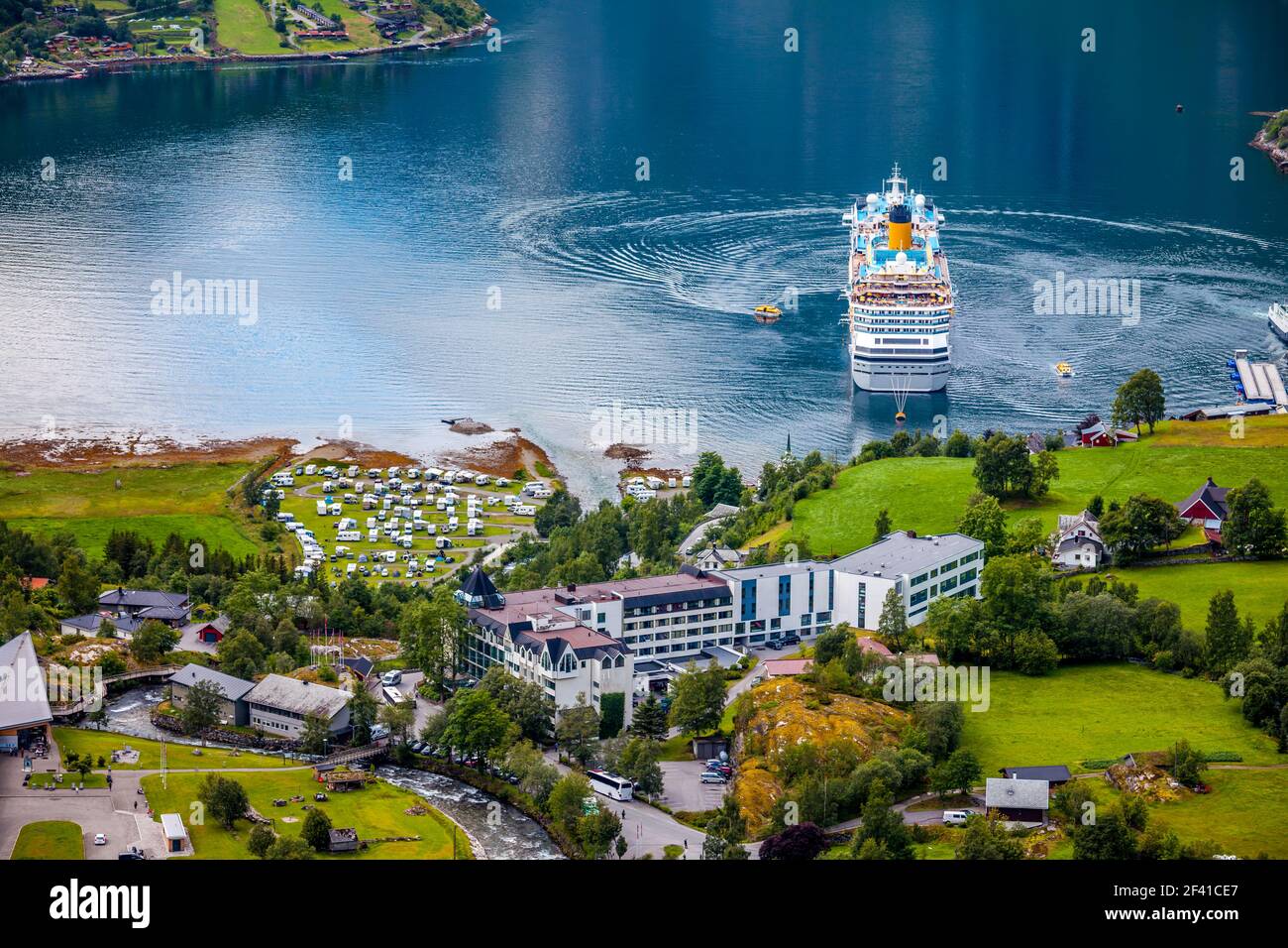 Fjord Geiranger, belle nature Norvège. Le fjord est l'un des sites touristiques les plus visités de Norvège. Le fjord Geiranger, site classé au patrimoine mondial de l'UNESCO Banque D'Images