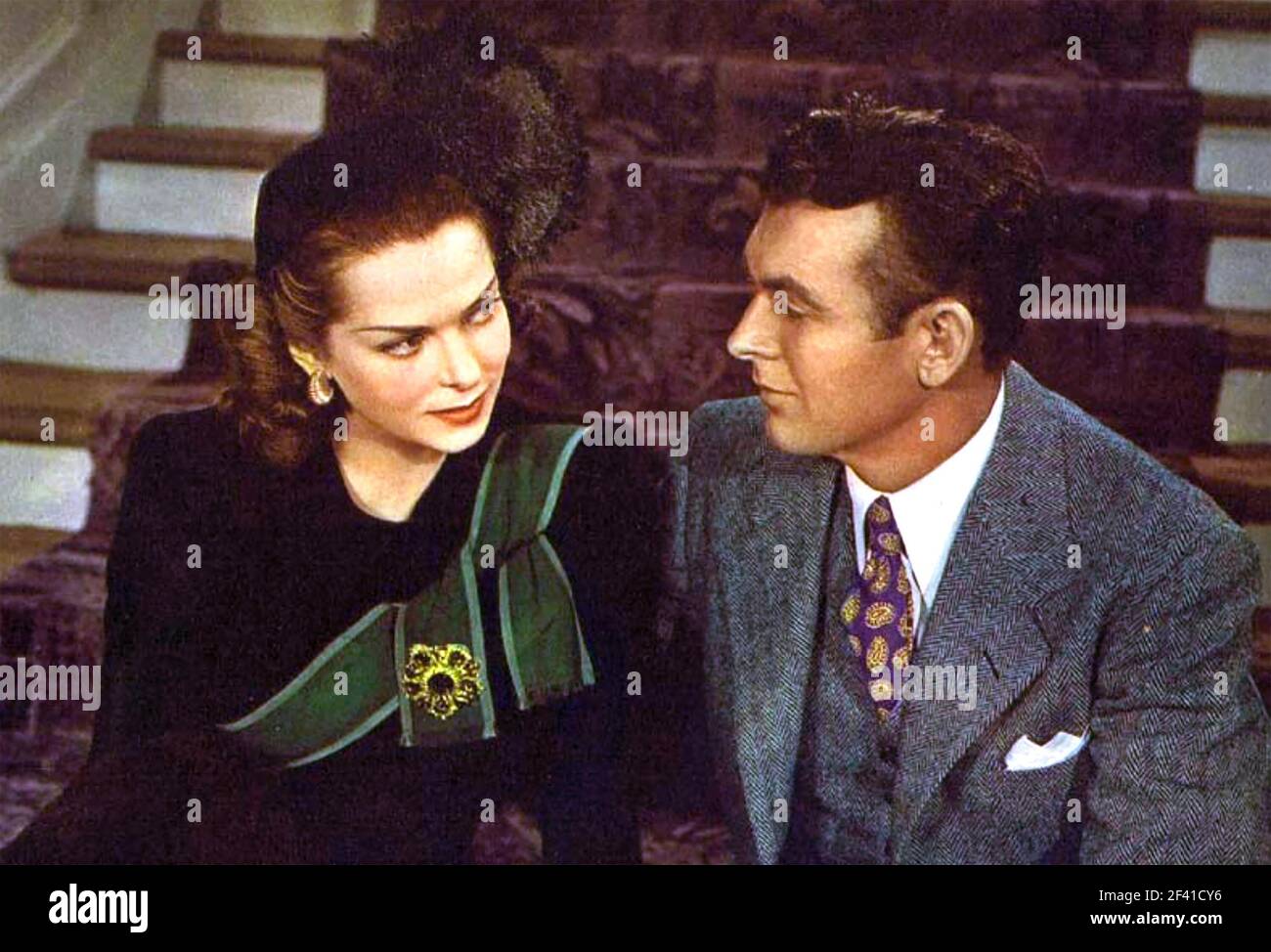 A SPORTING CHANCE 1945 Republic Pictures film avec de gauche: Edward Gargan, Jane Randolph et Steve Barclay Banque D'Images