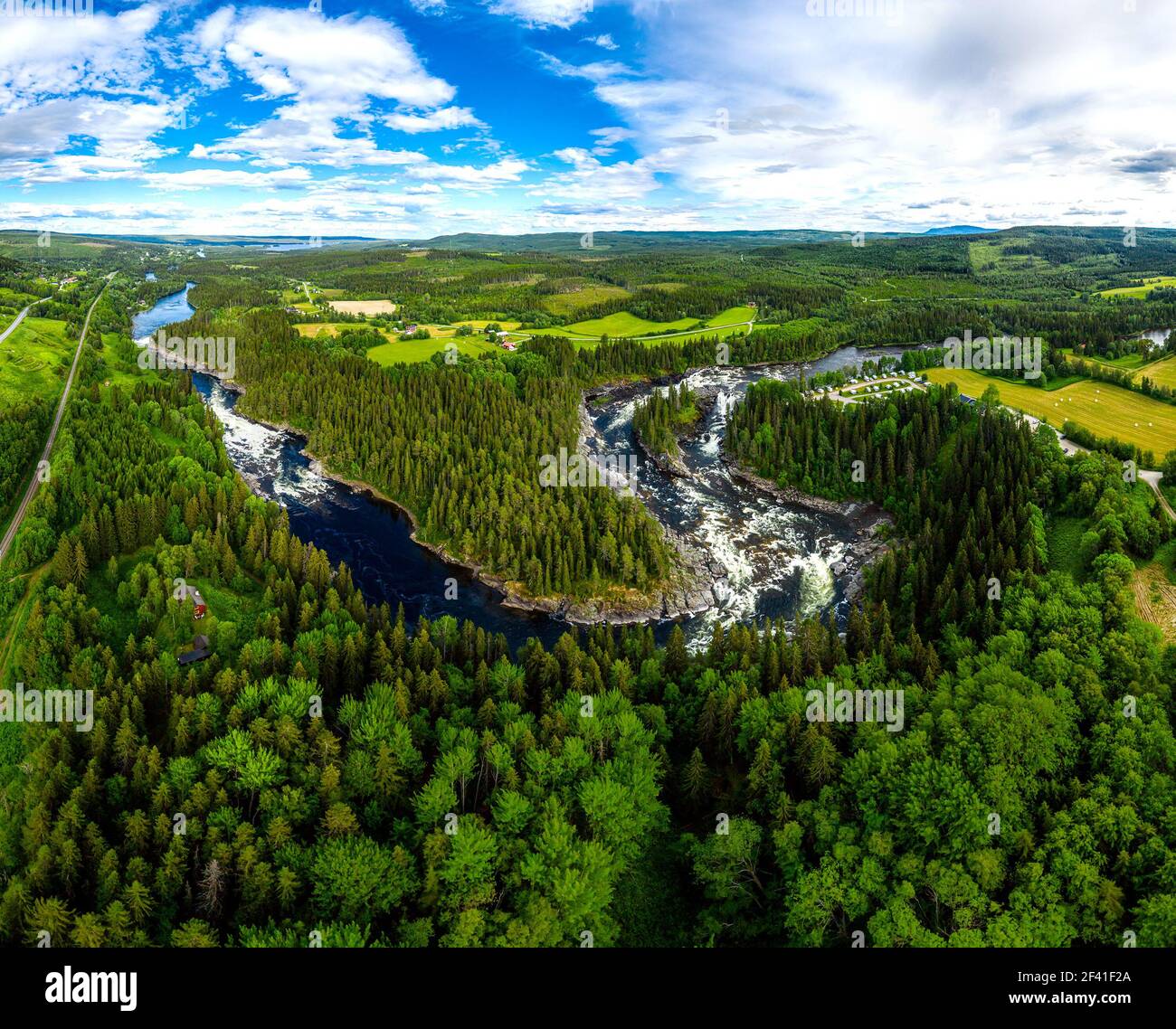 Ristafallet waterfall dans la partie ouest de Jamtland est répertorié comme l'un des plus belles chutes d'eau en Suède. Banque D'Images