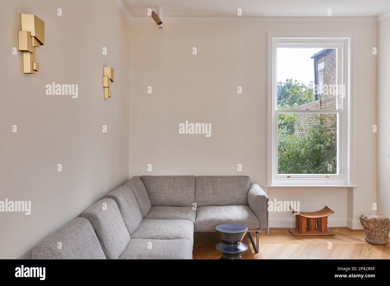 Coin séjour. ChEvening Road House, Londres, Royaume-Uni. Architecte: Monica Mauti, 2020. Banque D'Images