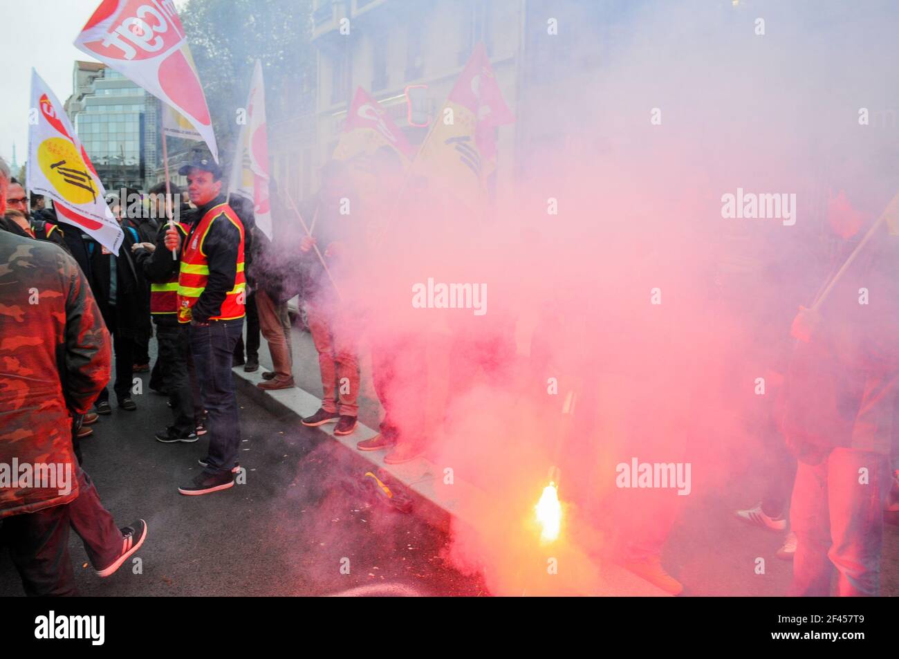 Les cheminots de la SNFC prennent la rue pour protester contre le droit du travail présumé, Lyon, France Banque D'Images