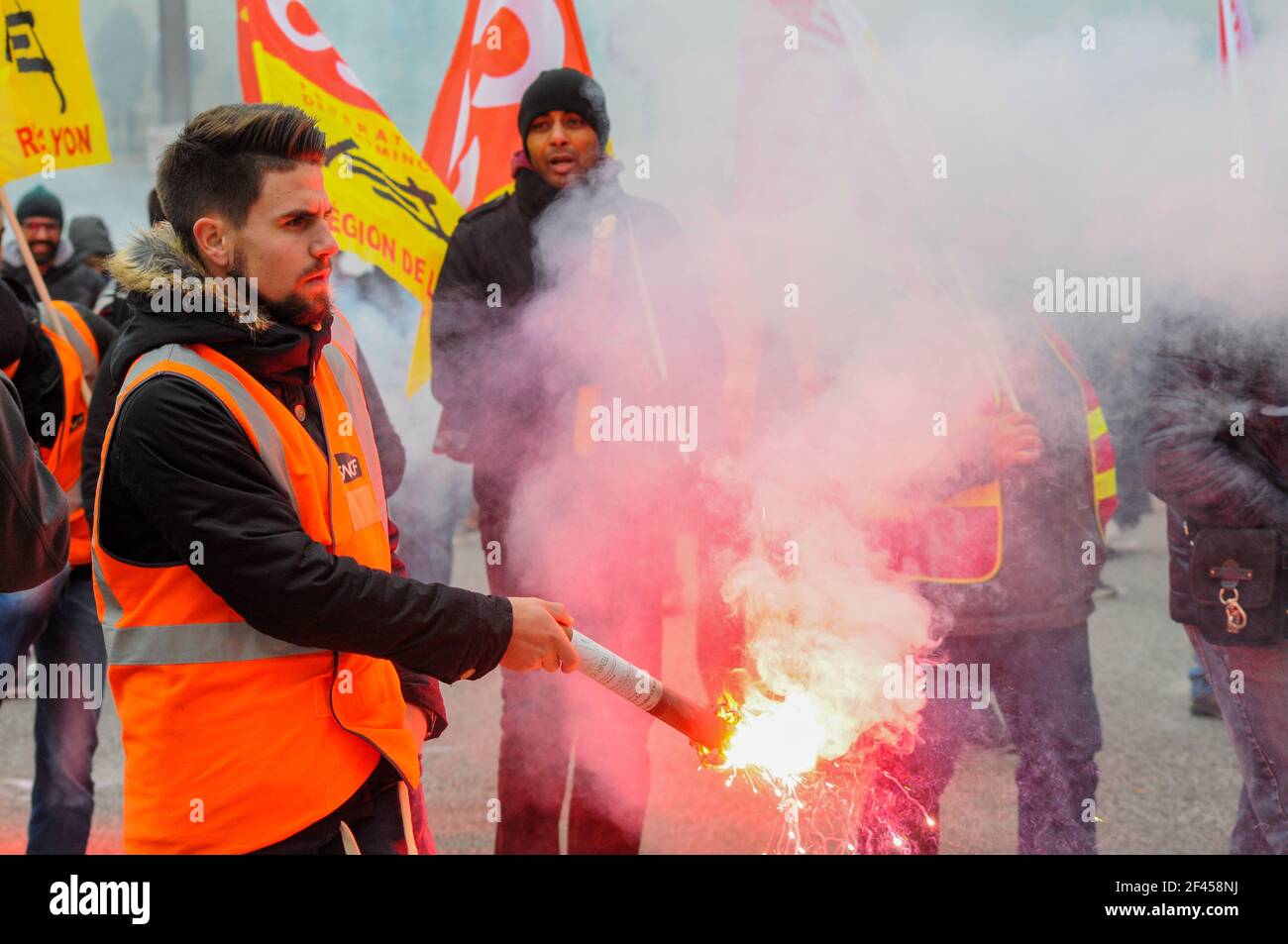 Les cheminots de la SNFC prennent la rue pour protester contre le droit du travail présumé, Lyon, France Banque D'Images