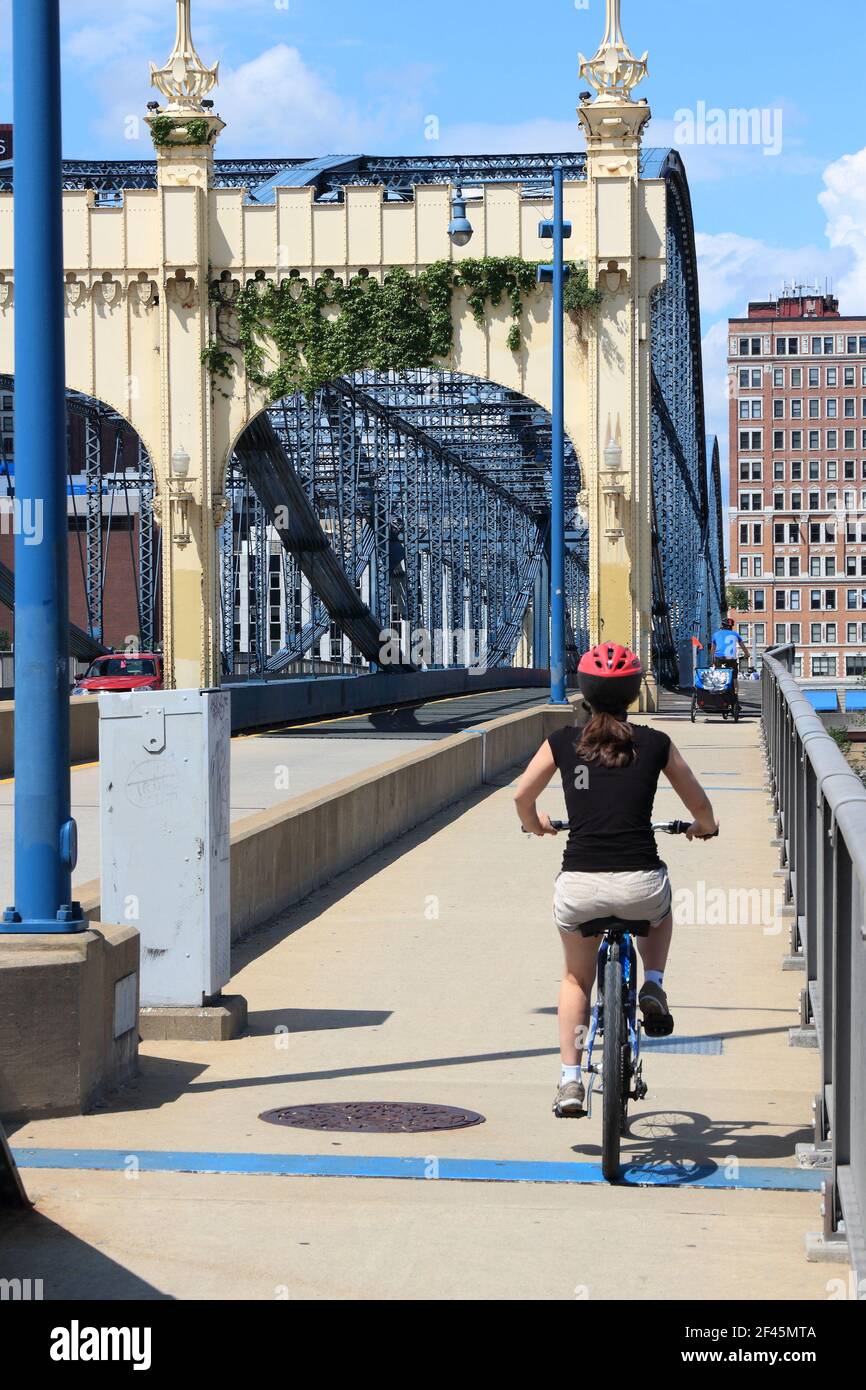 Cyclisme dans la ville de Pittsburgh, États-Unis. Pittsburgh, Pennsylvanie. Banque D'Images