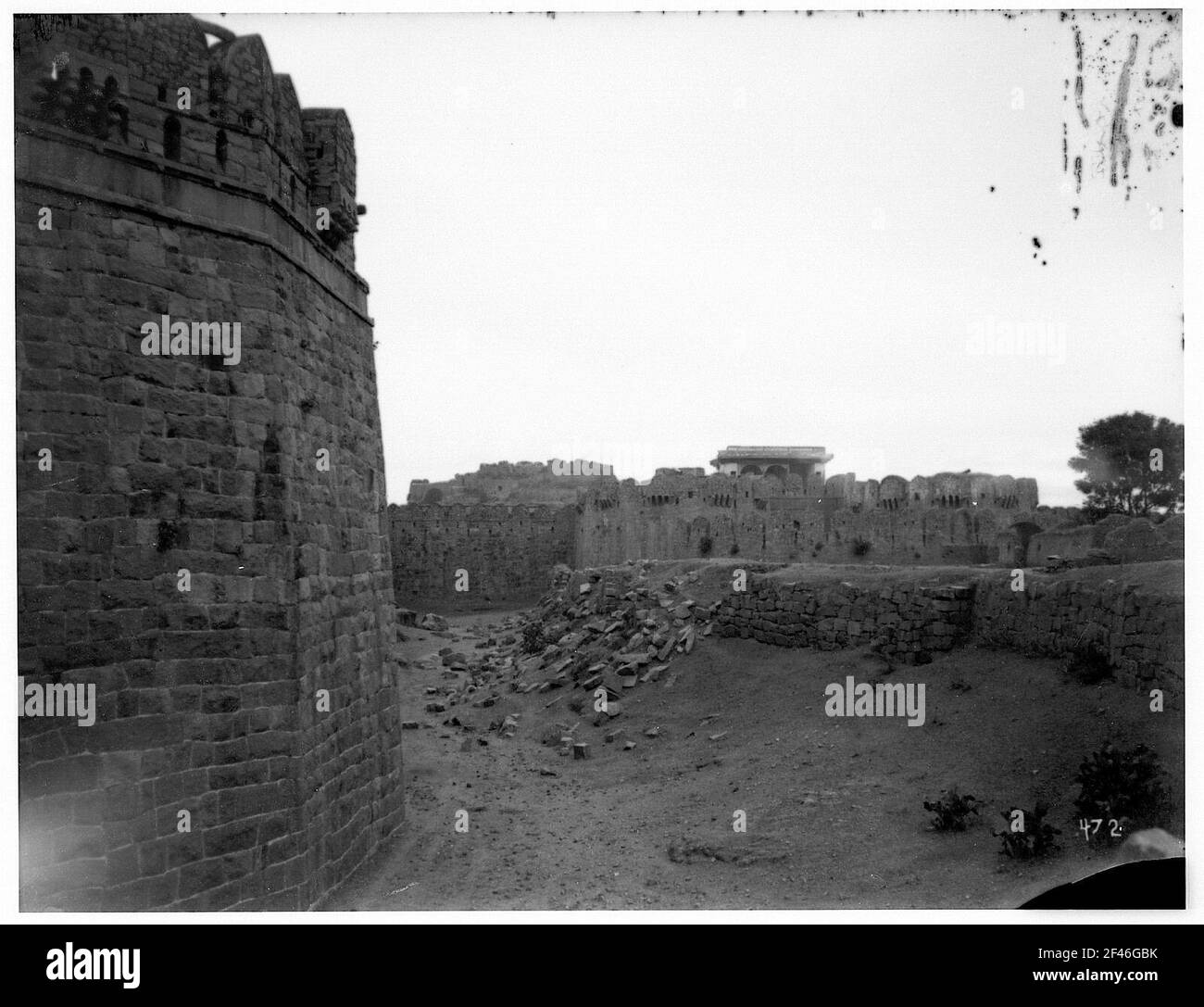 Rangonn, Birmanie. Ruine d'une usine de forteresse Banque D'Images Rangonn, Birmanie. Ruine d'une usine de forteresse Banque D'Images