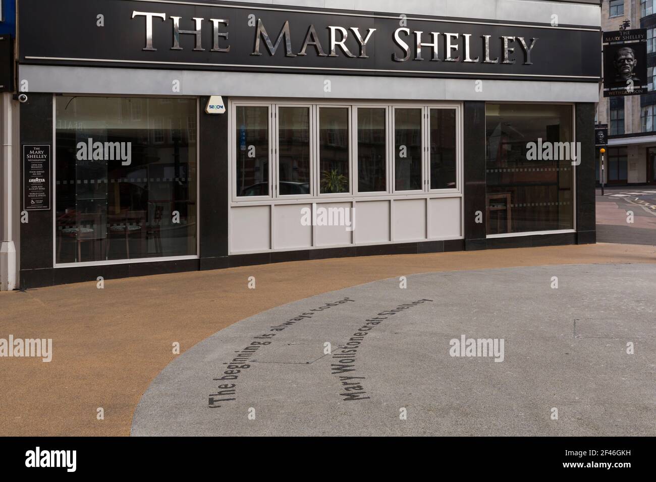 Le pub Mary Shelley, le pub Wetherspoon, le pub Wethercuillers à Bournemouth, Dorset, Royaume-Uni, a fermé en mars en raison du blocage du coronavirus Covid-19 3 Banque D'Images