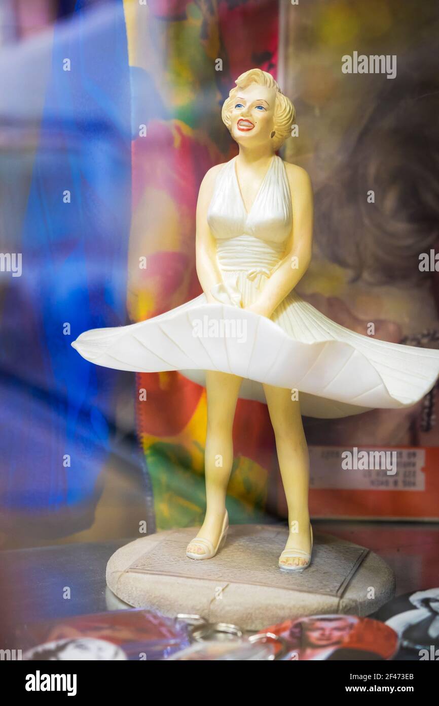 Mannequin de Marilyn Monroe, une star de cinéma des années 1950 et 1960, dans une pose du film « Even Year Sch » Banque D'Images