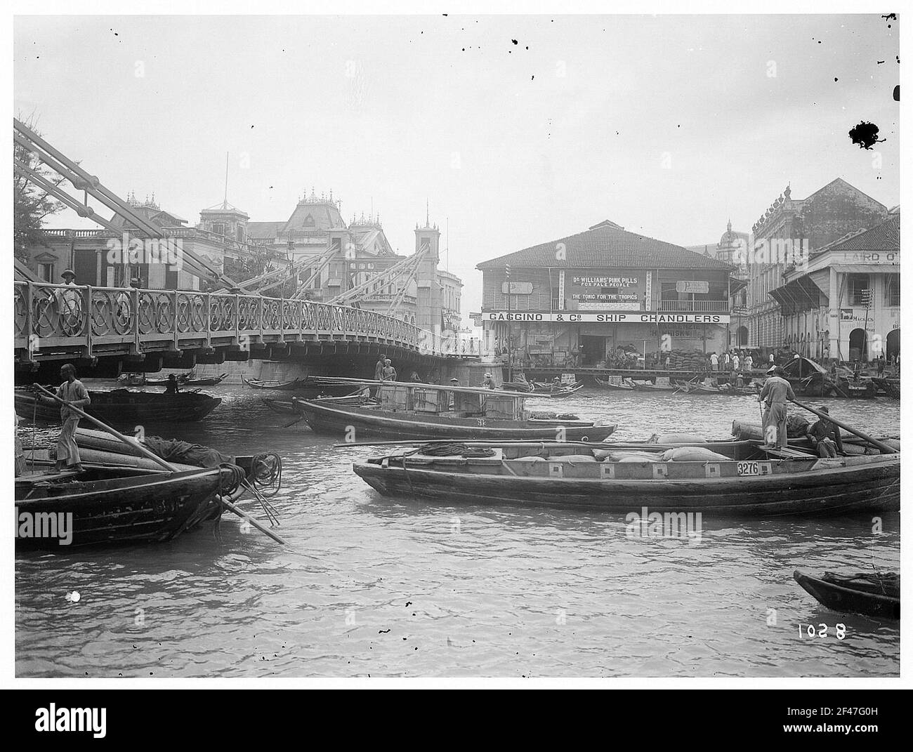 Scène sur le canal urbain de Singapour Banque D'Images
