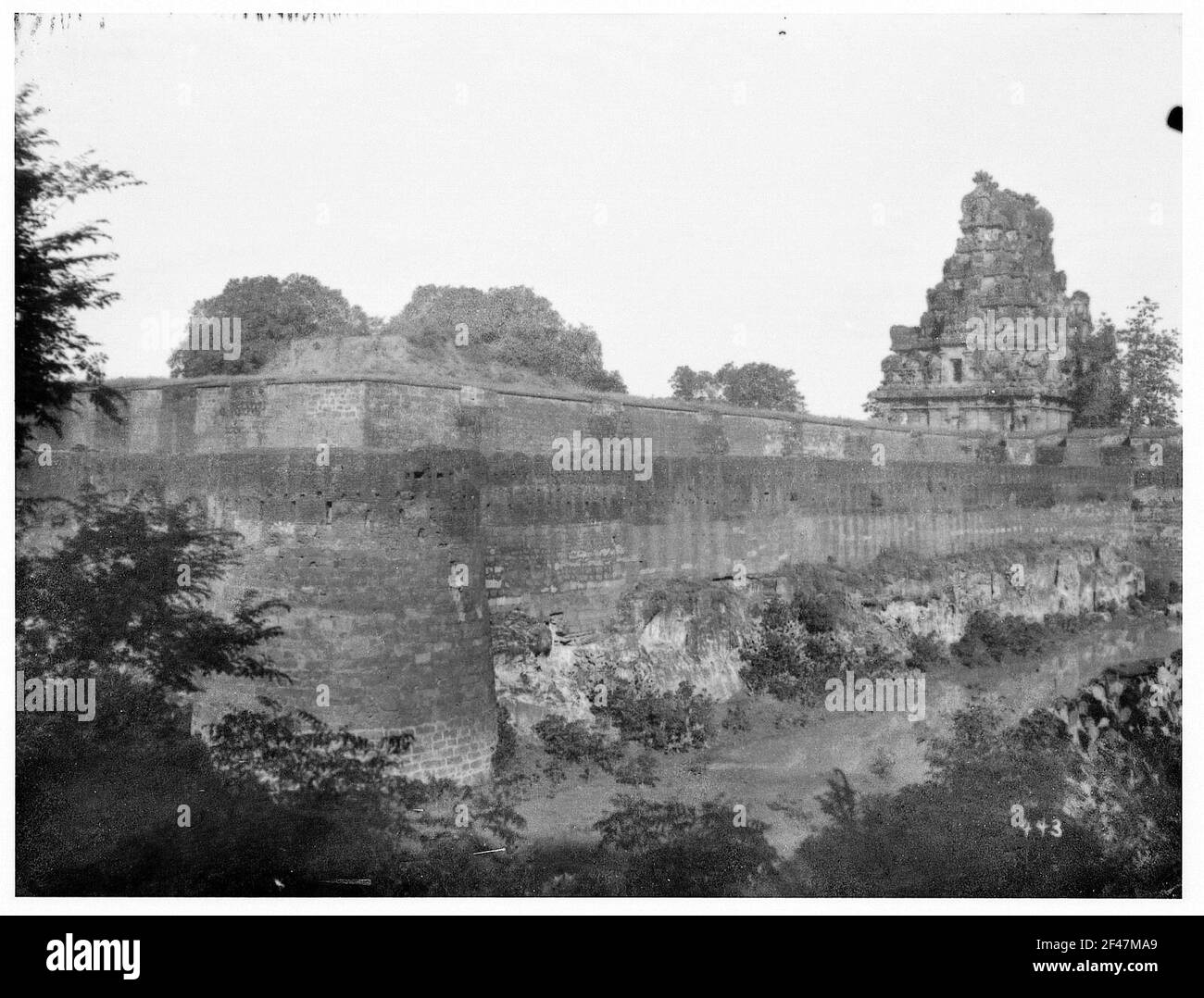 Thanjavur. templar mit mauer und gopuram Banque D'Images
