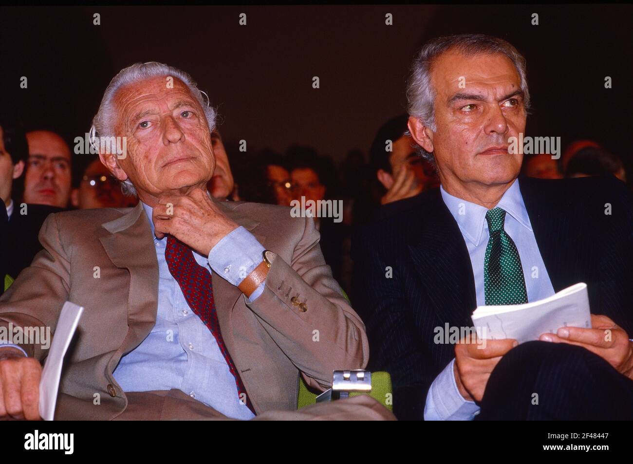 L'entrepreneur italien Gianni Agnelli et l'entrepreneur Raul Gardini. Rome  (Italie), 1990 (photo de Massimo Di Vita/Mondadori Portfolio/Sipa USA Photo  Stock - Alamy