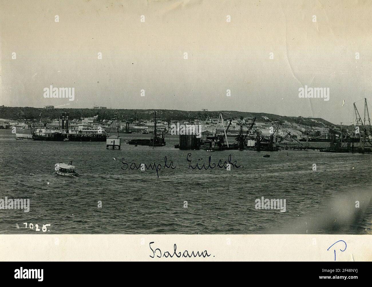 La Havane, Cuba. Levage sur le navire de guerre américain (épave) 'Maine' en face de la côte Banque D'Images