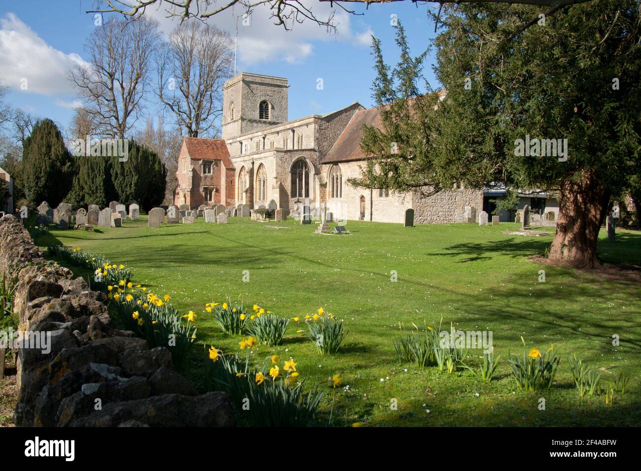 All Saints Church, Sutton Courtenay, Abingdon, Oxfordshire, où l'auteur George Orwell est enterré Banque D'Images