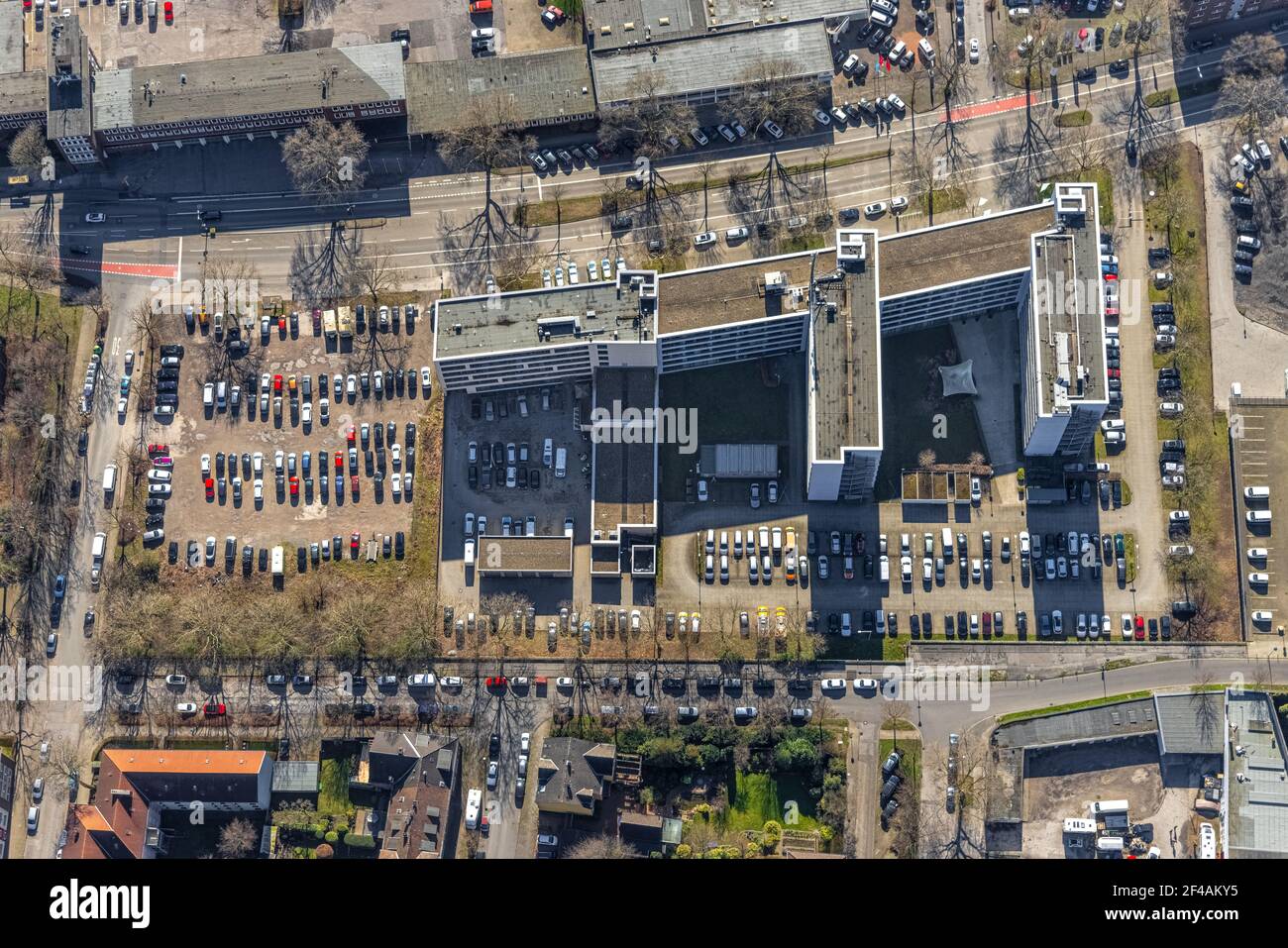 Vue aérienne, poste de police Sud, Gelsenkirchen-Bulmke-Hüllen, Gelsenkirchen, région de Ruhr, Rhénanie-du-Nord-Westphalie, Allemagne, oeil de la loi, autorité, Banque D'Images