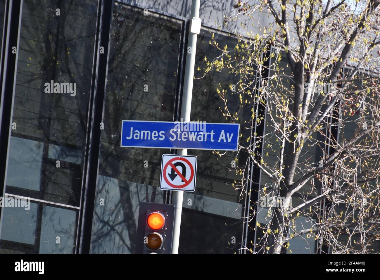 Universal City, Californie, États-Unis 18 mars 2021 UNE vue générale de l'atmosphère de l'acteur Jimmy Stewart Street Sign James Stewart Avenue à Universal Studios le 18 mars 2021 à Universal City, Californie, États-Unis. Photo par Barry King/Alay stock photo Banque D'Images