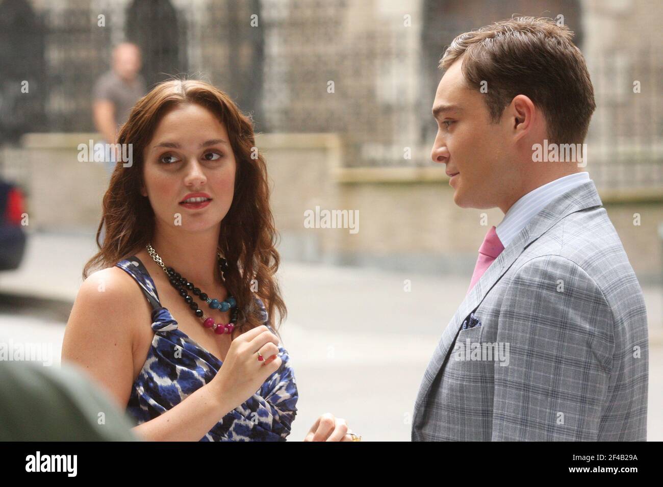 Leighton Meester et Ed Westwick filment la « Gossip Girl » de CW à New York le 9 août 2011. Crédit photo : Henry McGee/MediaPunch Banque D'Images