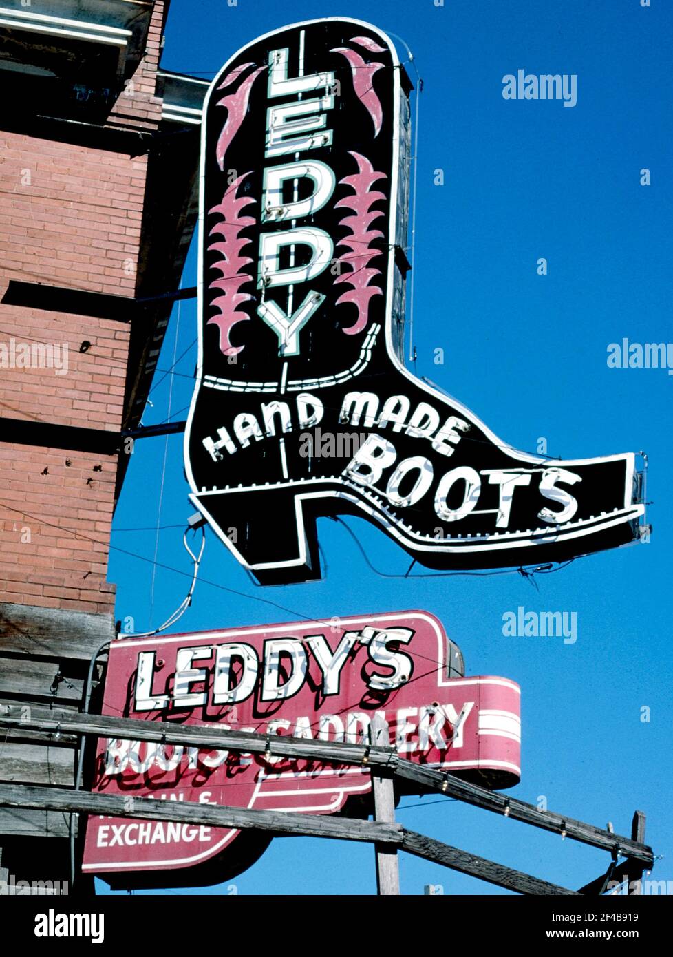 États-Unis des années 1990 - Leddy Boots signe fort Worth Texas ca. 1994 Banque D'Images États-Unis des années 1990 - Leddy Boots signe fort Worth Texas ca. 1994 Banque D'Images