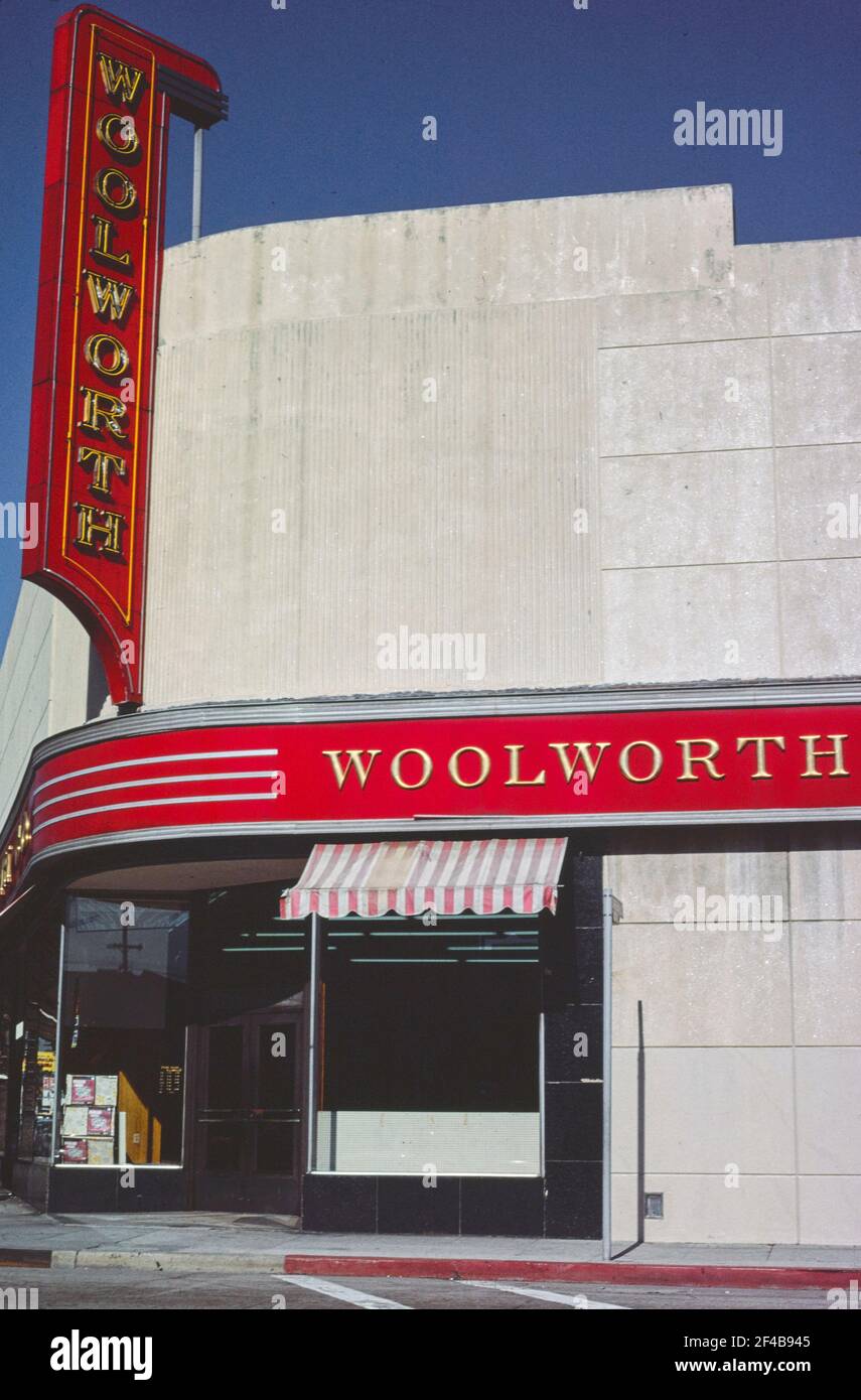 Woolworths - 3200 Lankershim Boulevard - North Hollywood - Californie ca. 1977 Banque D'Images