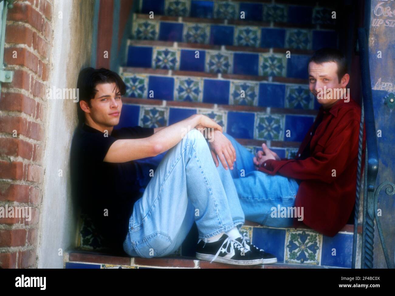 Los Angeles, Californie, États-Unis 15 mai 1996 (exclusivité) l'acteur James Marsden et le frère Robbie Marsden posent à une séance photo exclusive le 15 mai 1996 à Los Angeles, Californie, États-Unis. Photo par Barry King/Alay stock photo Banque D'Images