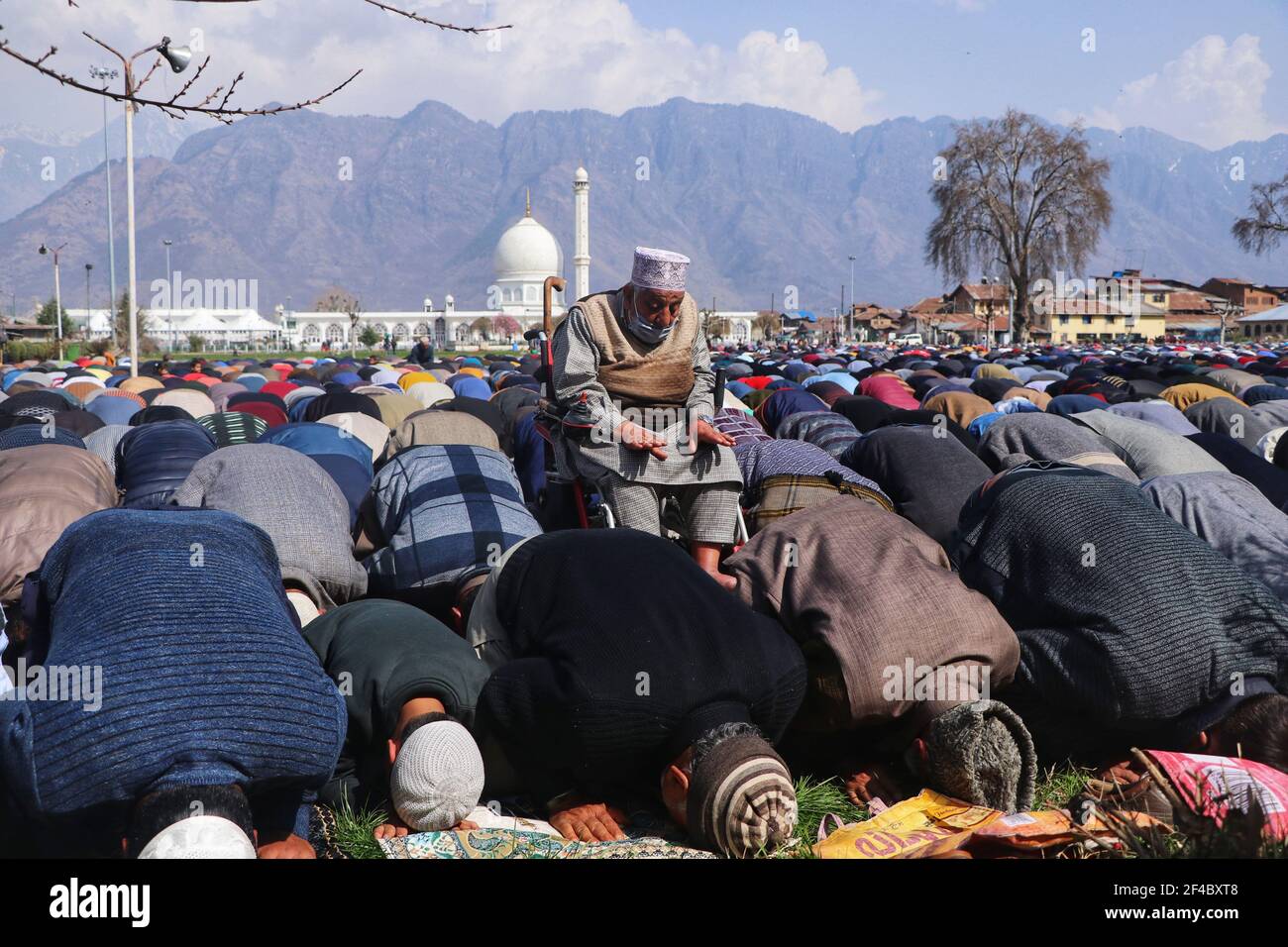 Srinagar, Inde. 19 mars 2021. Un musulman cachemiri offrant des prières du vendredi au cours du vendredi suivant de Mehraj e Alam, 0n 19 mars 2020 (photo de Muhammad Manan/Pacific Press) crédit: Pacific Press Media production Corp./Alay Live News Banque D'Images