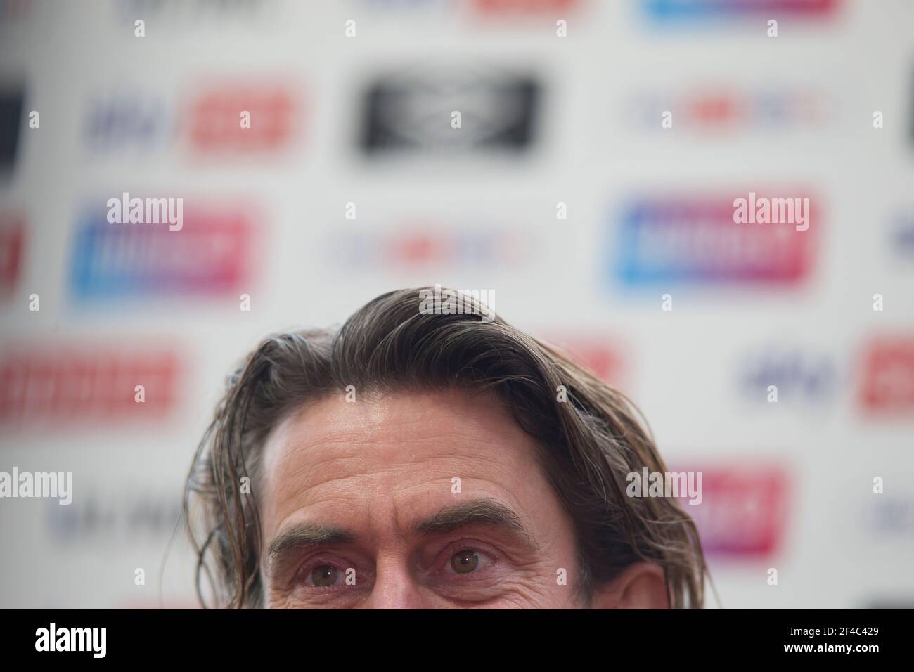 LONDRES, ROYAUME-UNI. 20 MARS : Thomas Frank de Brentford regarde pendant le match de championnat Sky Bet entre Brentford et la forêt de Nottingham au stade communautaire de Brentford, Brentford, le samedi 20 mars 2021. (Crédit : Federico Maranesi | MI News) Banque D'Images