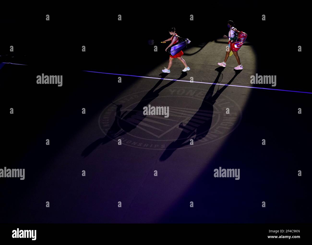 Le Pornpawee Chochuwong en Thaïlande et le Pusarla VS Walk en Inde ont joué le quatrième jour du YONEX All England Open Badminton Championships à Utilita Arena Birmingham. Date de la photo : vendredi 19 mars 2021. Banque D'Images