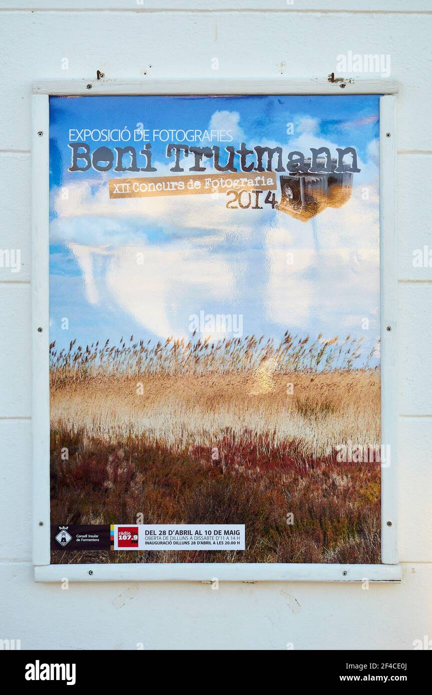 Affiche à l'exposition photographique du concours photo Beni Trutmann 2014 à l'Ajuntament Vell (Sant Francesc Xavier, Formentera, Espagne) Banque D'Images