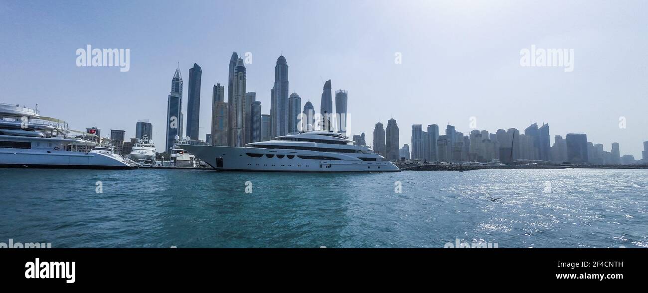 La Marina de Dubaï, vue panoramique de la mer Banque D'Images