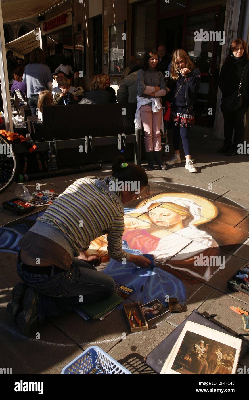 Santarcangelo Fiera di san Martino 2008: Madonnari al lavoro Banque D'Images