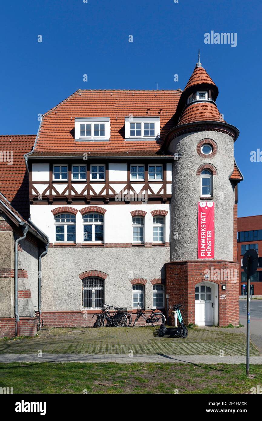 Ancien centre de pompage de la société de services publics, aujourd'hui atelier indépendant de théâtre et de cinéma, Muenster, Westphalie, Rhénanie-du-Nord-Westphalie, Allemagne Banque D'Images
