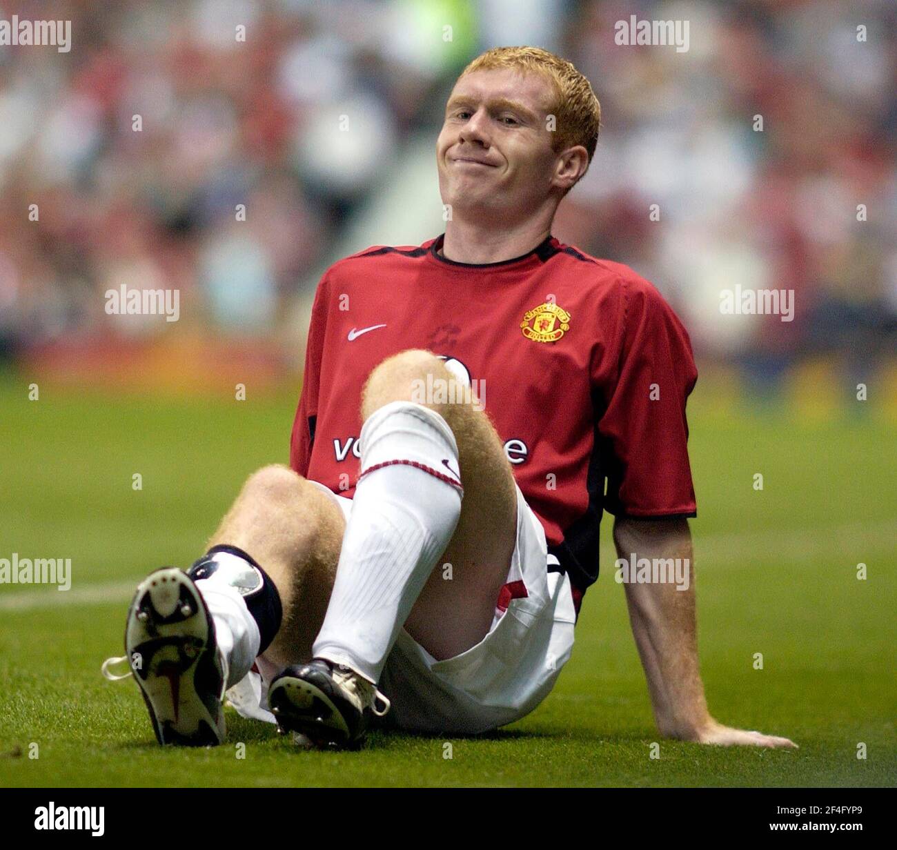 CHAMPION LEAUGE QUALIFIER MAN UTD V ZALAEGERSZEG 27/8/2002 PAUL SCHOLES SUR LE POINT D'ÊTRE RÉALISÉ PHOTO DAVID ASHDOWN.CHAMPIONS LEAGUE FOOTBALL FOOTBALL DE LA LIGUE DES CHAMPIONS Banque D'Images