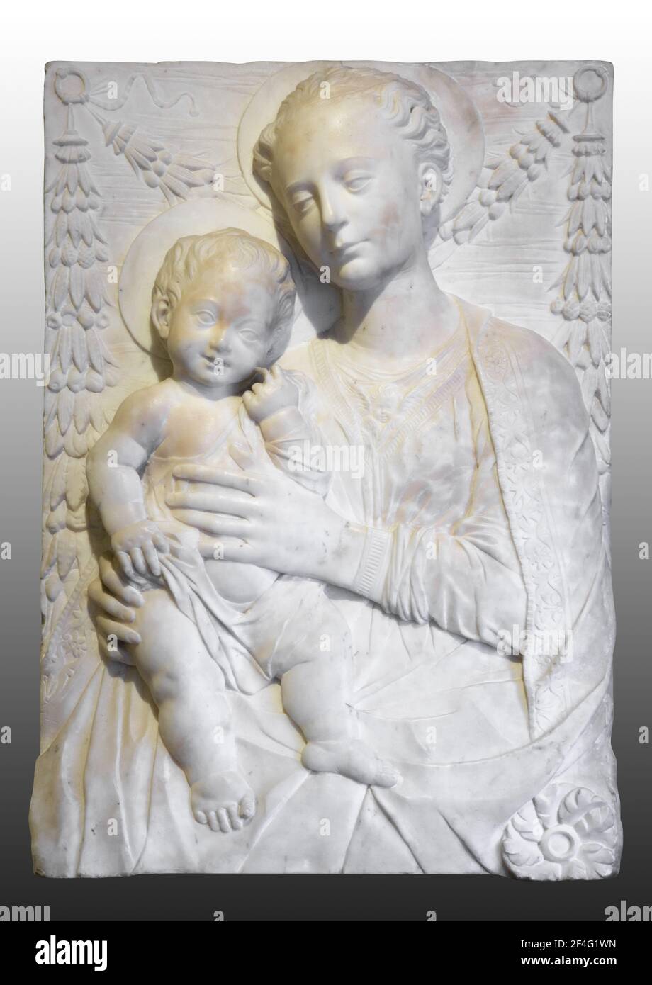 Relief: Madonna et l'enfant par "maître de marbre Madonnas" Banque D'Images