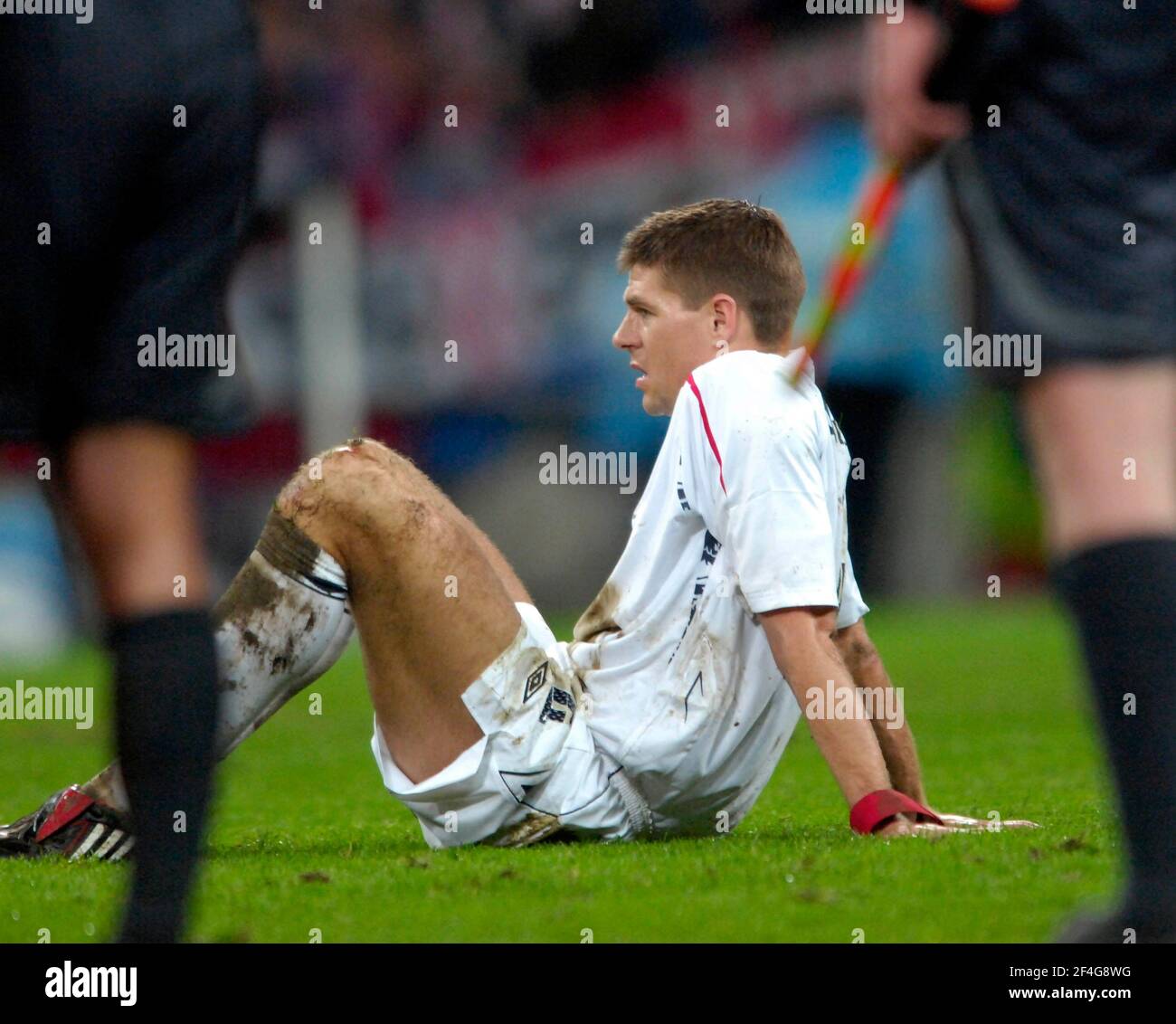 QUALIFICATION DE L'EURO ANGLETERRE V CROATIE À WEMBLEY. GERRARD APRÈS LE MATCH. 21/11/2007. PHOTO DAVID ASHDOWN Banque D'Images