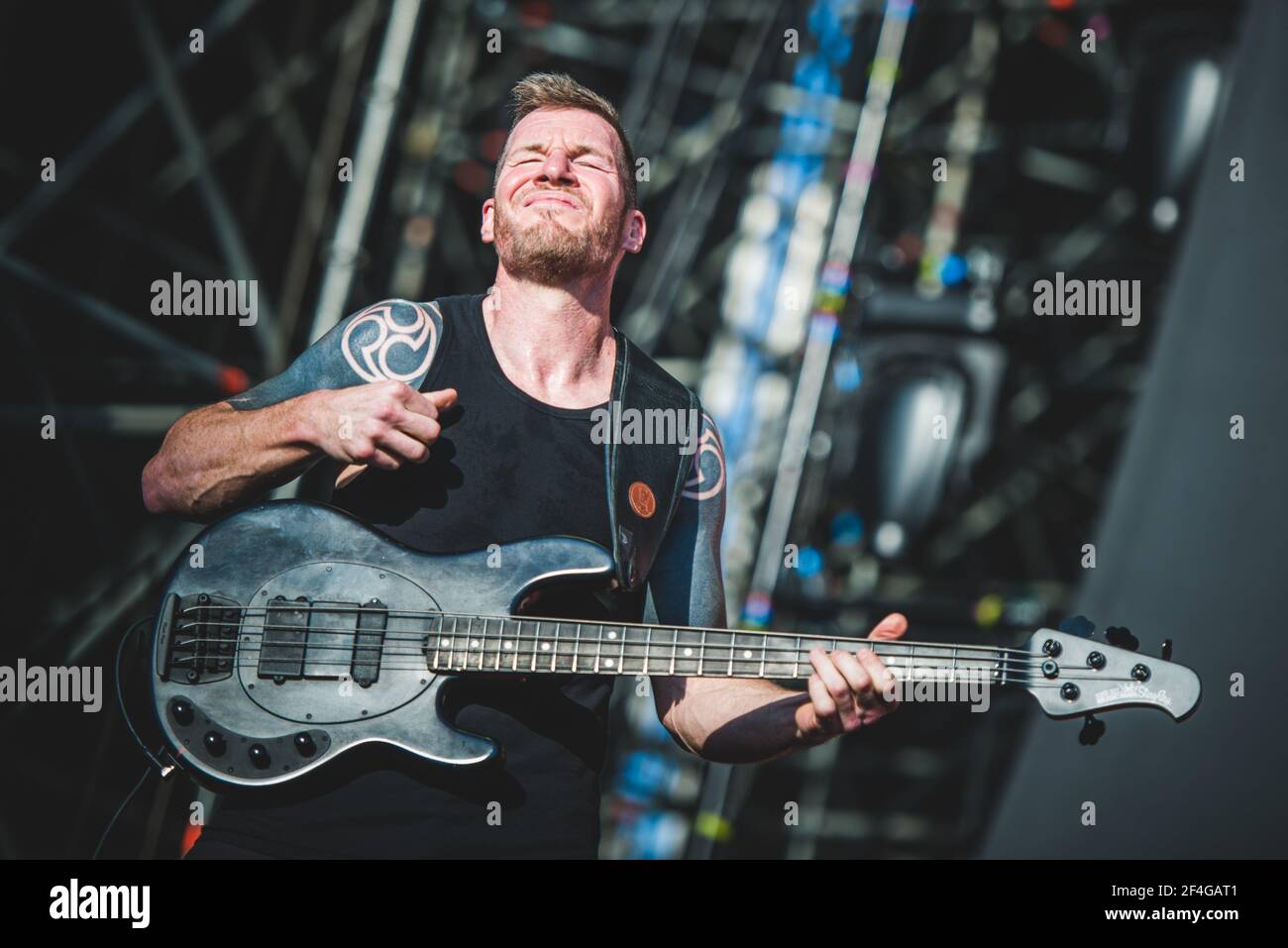 ITALIE, FIRENZE 2017: Tim Commerford, bassiste du super groupe américain de rap/rock prophètes de rage (composé de membres de rage contre la machine, Cypress Hill et public Enemy), en live sur scène. Banque D'Images ITALIE, FIRENZE 2017: Tim Commerford, bassiste du super groupe américain de rap/rock prophètes de rage (composé de membres de rage contre la machine, Cypress Hill et public Enemy), en live sur scène. Banque D'Images